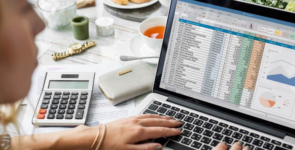 Descubra já como economizar usando uma planilha de gastos mensais!